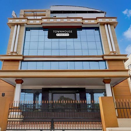 מלון צ'נאי Super Townhouse Koyambedu מראה חיצוני תמונה