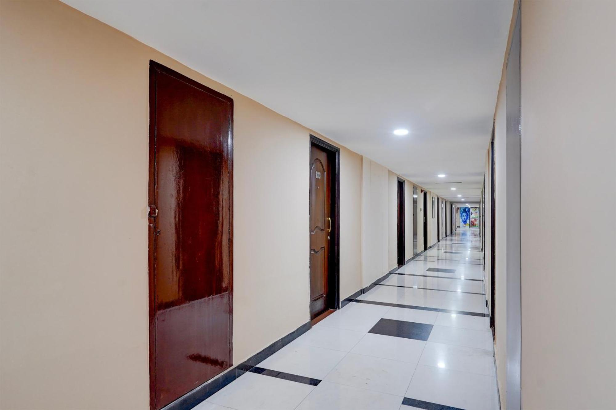 מלון צ'נאי Super Townhouse Koyambedu מראה חיצוני תמונה