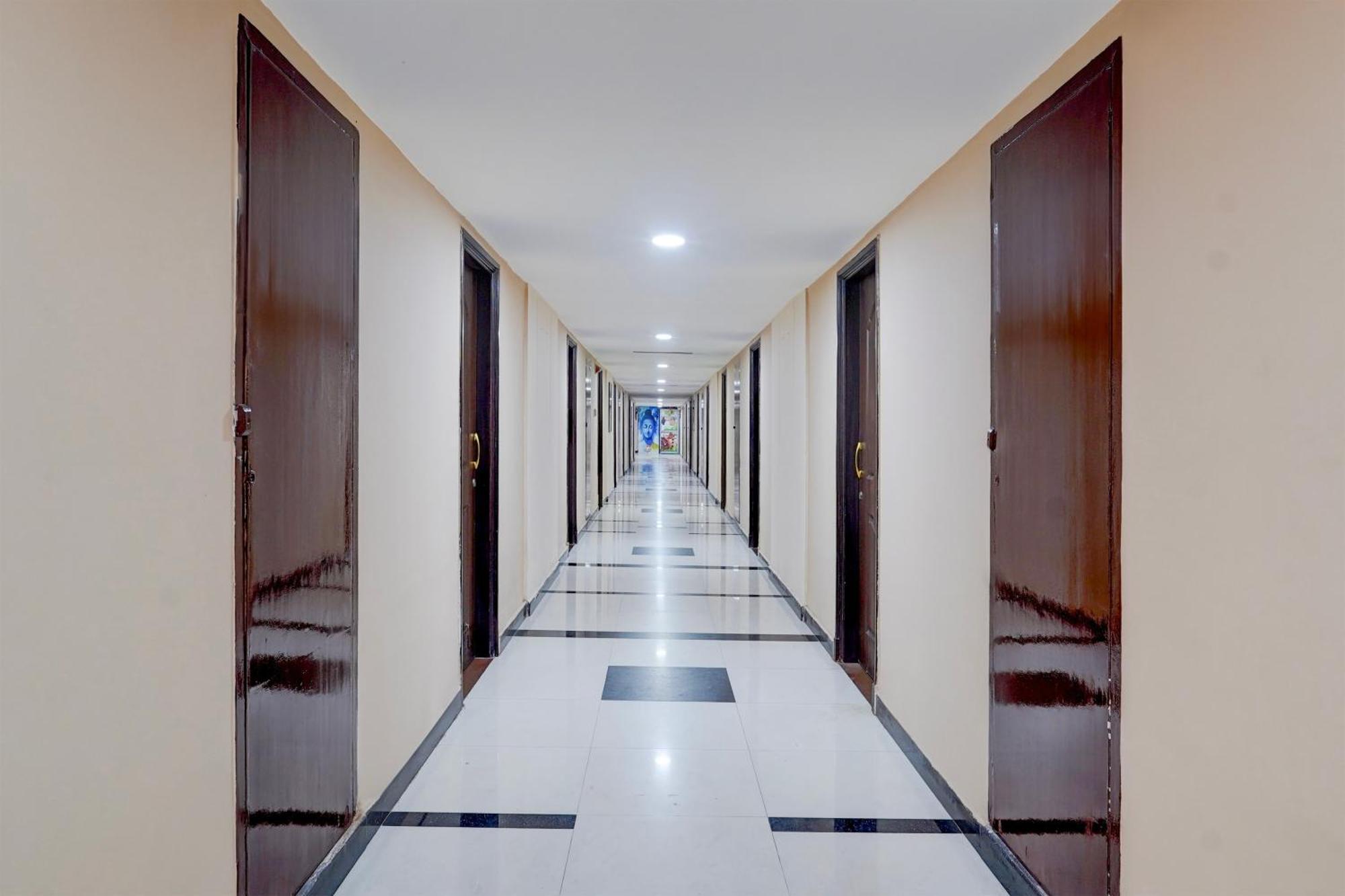 מלון צ'נאי Super Townhouse Koyambedu מראה חיצוני תמונה