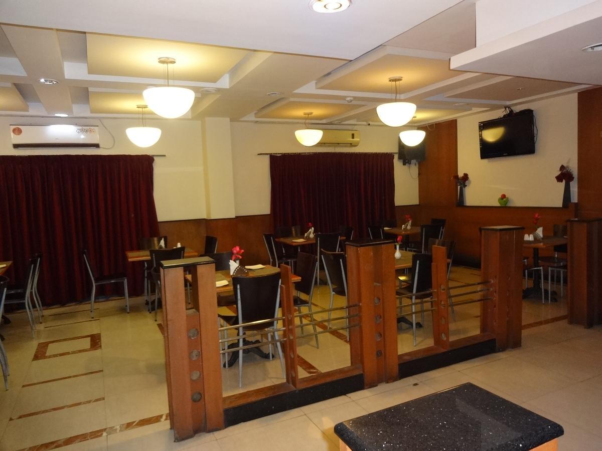 מלון צ'נאי Super Townhouse Koyambedu מראה חיצוני תמונה