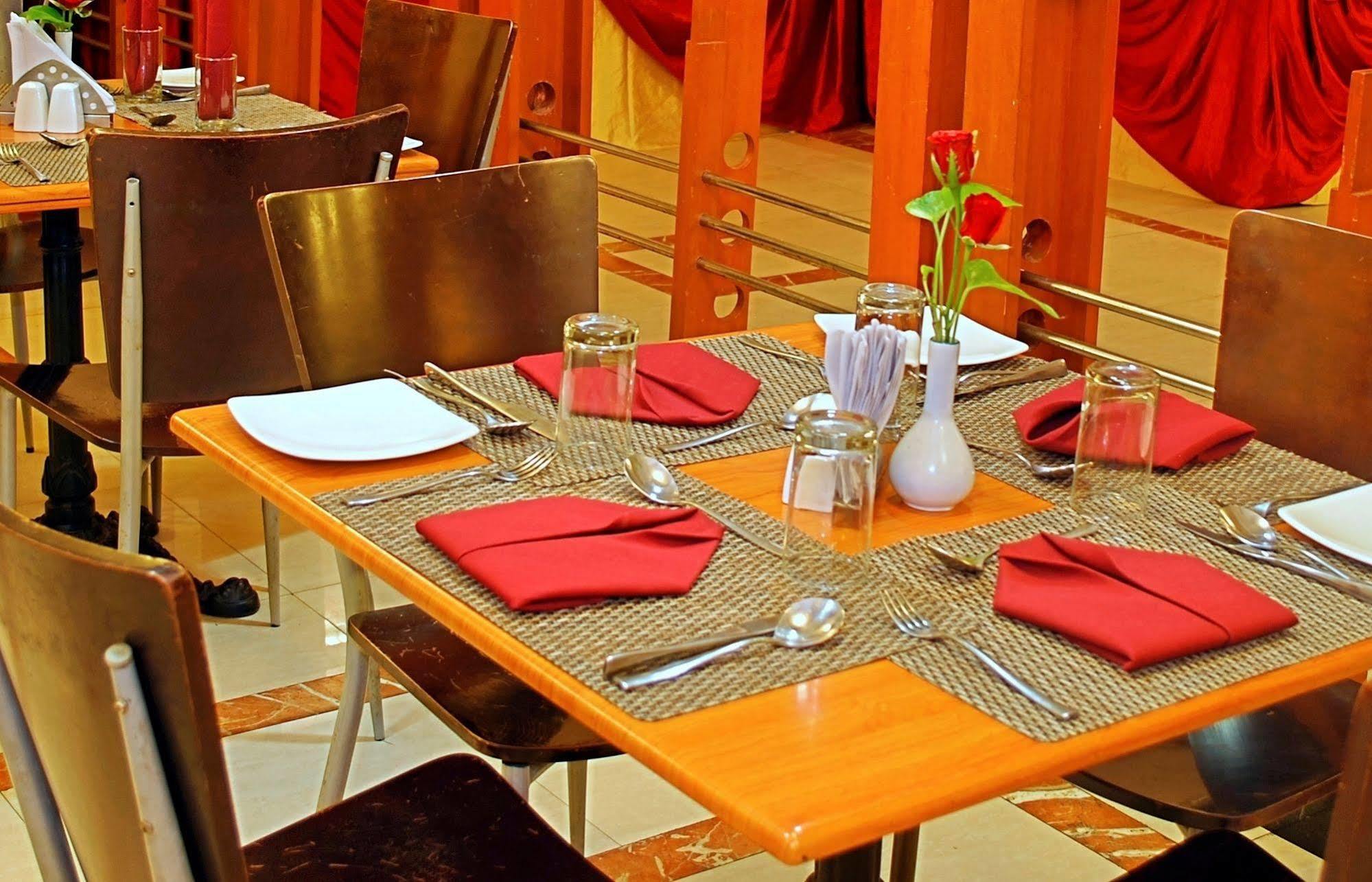מלון צ'נאי Super Townhouse Koyambedu מראה חיצוני תמונה
